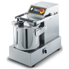 cutter di grosse dimensioni